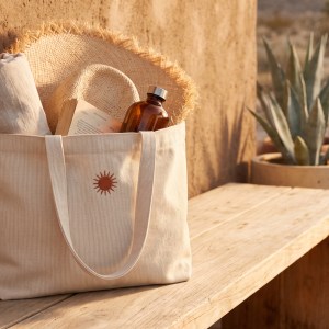 boutique-desert-product-tote-bag